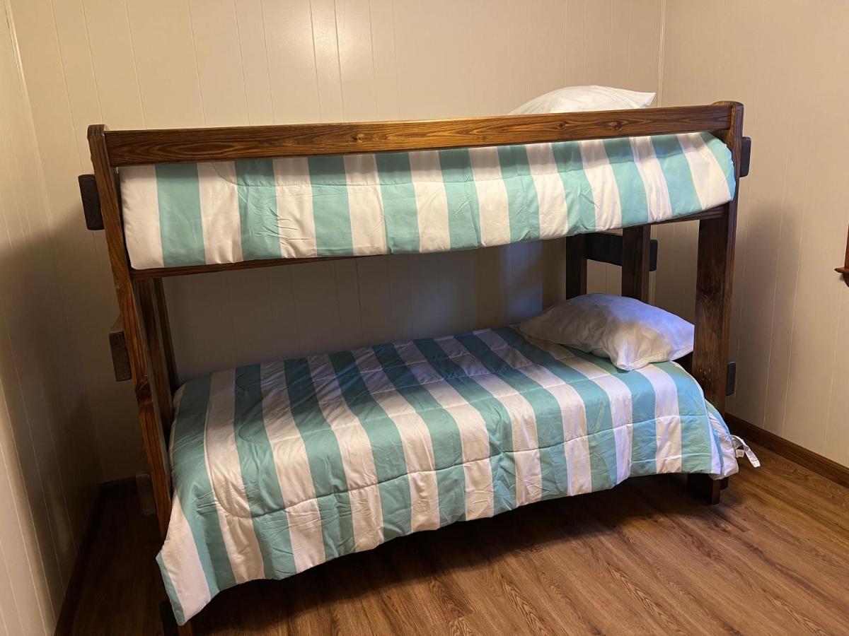 Buckhorn Cabin Mathias Екстериор снимка