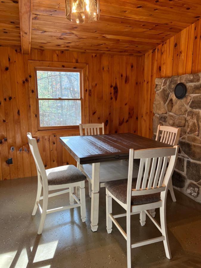 Buckhorn Cabin Mathias Екстериор снимка