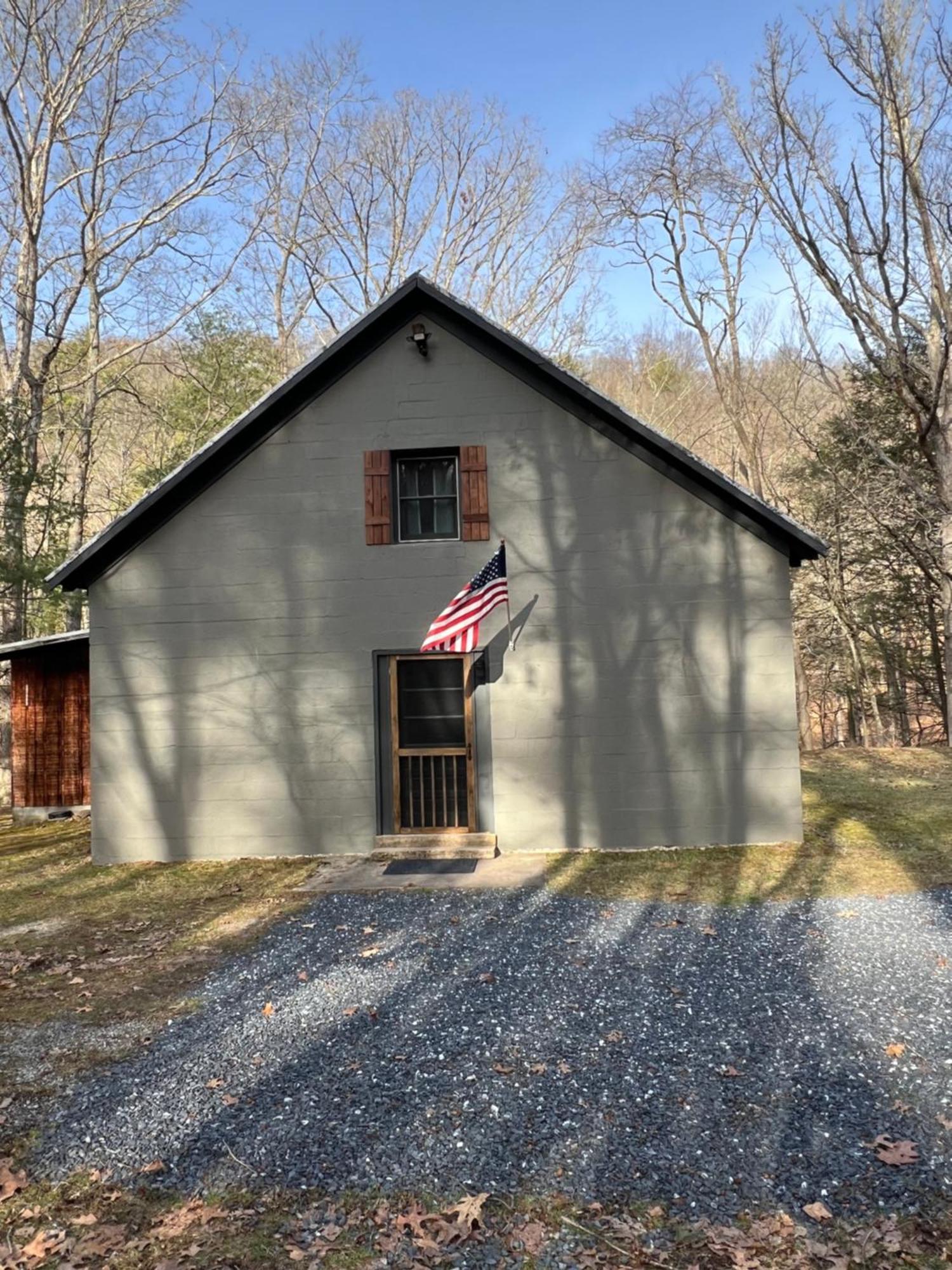 Buckhorn Cabin Mathias Екстериор снимка